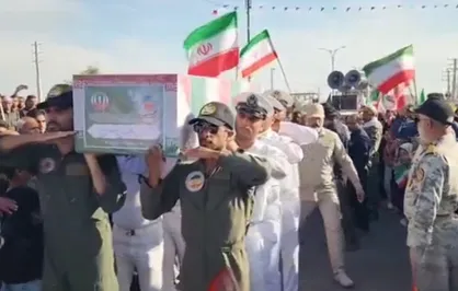 تشییع باشکوه پیکر مطهر شهید علیرضا عسکری در هشت&zwnj;بندی
