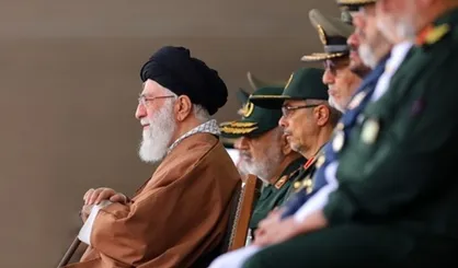 امام رضا چگونه با مقتدرترین خلفای بنی&zwnj;عباس مبارزه کرد؟