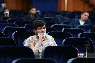 بررسی نقش رسانه در اعتراضات مردمی