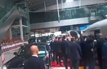 رئیس جمهور در ادامه سفر خود به چین صبح امروز با قطار به پکن رفت