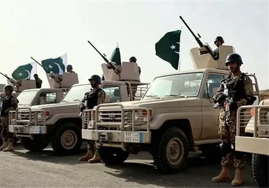 طالبان و ارتش پاکستان درگیر شدند
