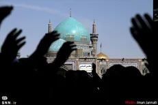 مشهدالرضا (ع) غرق در ماتم و عزا؛ بارگاه رضوی یکپارچه سیاهپوش است