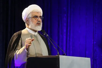 امام جمعه موقت قزوین: در برابر مواضع امارات باید قاطعانه&zwnj;تر عمل کنیم