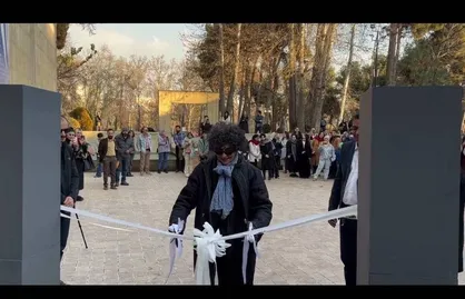 افتتاح رسمی برنامه زیر نظر &laquo;معاونت هنری&raquo; وزارت ارشاد بدون رعایت حداقلی حجاب!/ واکنش: هماهنگ کنید