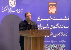 قاسم‌پور خطاب به شهردار کرج: فضای شورا را شفاف کنید یا پاسخگو باشید