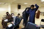 
ملبس شدن جمعی از طلاب به دست آیت الله نوری همدانی
