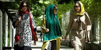 تا زمانی که سلبریتی&zwnj;ها بی&zwnj;حجابی و بی&zwnj;&zwnj;عفتی را به جامعه پمپاژ می&zwnj;کنند نمی&zwnj;توان با بی&zwnj;حجابی مقابله کرد