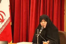 برخی زنان حاضر در جشنواره فجر ارزان بودند/ تهوع بالا آمده سبک زندگی غربی را بلغور نکنیم