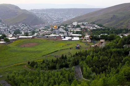 مدیران شهری گرمی و اعضای شورای شهر درباره تأخیر در افتتاح پارک علوی توضیح دهند