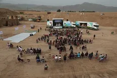 تماشاخانه سیار کانون در حاشیه شهر تهران برنامه اجرا می‌کند