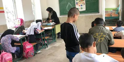 با حضور حناچی حکم شهرداران مدارس اعطا شد