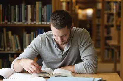 فیلم/ شما چند دقیقه در روز کتاب میخوانید؟