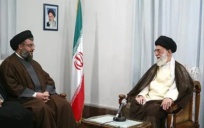 شهید سیدحسن نصرالله خطاب به رهبر انقلاب: از شما آموختیم که خداوند وقتی به ما وعده پیروزی میدهد با ما شوخی نمی&zwnj;کند +فیلم