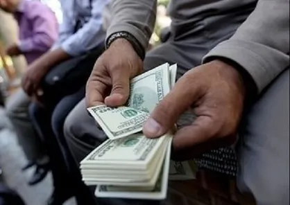 دلار وارد کانال ۲۵ هزار تومان شد