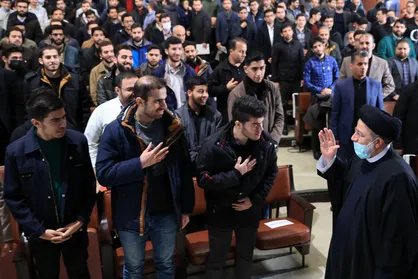 حاشیه&zwnj;هایی از مراسم رو دانشجو در دانشگاه تهران / آخرین روز فراخوان ضدانقلاب هم شکست خورد