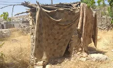جهادگران دانشگاه آزاد گچساران خانه محرومان در روستای آبریگون را تعمیر کردند