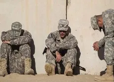 زخمی شدن ۳۸ ملوان و تفنگدار نیروی دریایی آمریکا طی ماه جاری