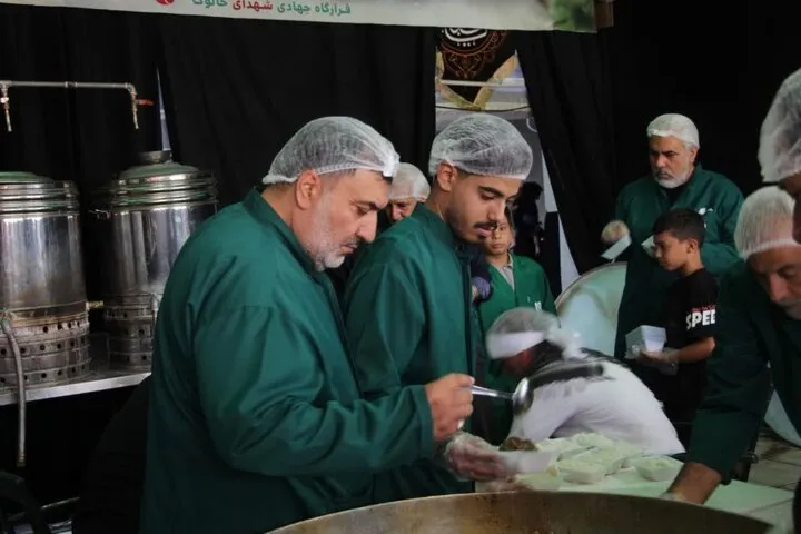 خدمت‌رسانی کرمانی ها به زائران امام رضا (ع) در مشهد مقدس