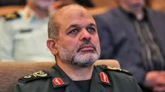 استفاده از مدیران پروازی توهین به مردم است