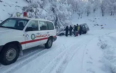 ۴۱ خانوار عشایری گرفتار در برف نجات یافتند