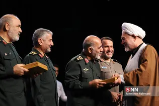 مراسم رونمایی از آثار اسنادی و پژوهشی دفاع مقدس