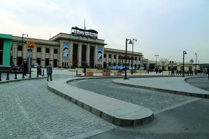 دسترسی زیرزمینی متروی شهری تهران به ساختمان راه آهن، تا پایان سال