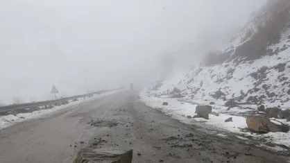 هشدار هواشناسی برای ۵ استان غربی؛ تشدید رگبار باران و برف و مه در نواحی کوهستانی