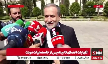 عراقچی در پاسخ به SNNTV: تماسی با ویتکاف نداشتم