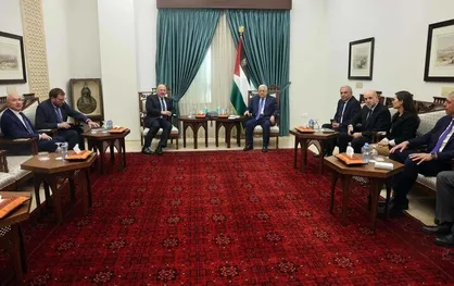 درخواست ابومازن برای تسریع محاکمه صهیونیست&zwnj;ها در محکمه بین&zwnj;المللی