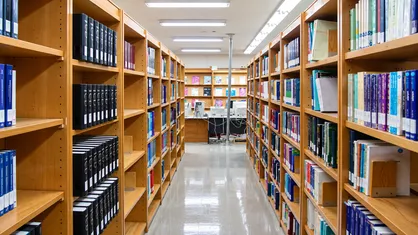 غنی&zwnj;سازی کتابخانه&zwnj;های کردستان با خرید ۱۲۰ عنوان کتاب از نمایشگاه بین&zwnj;المللی