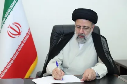 رئیس&zwnj;جمهور روز ملی عمان را تبریک گفت