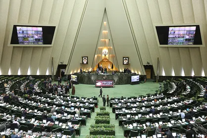 تعویق ۲ ماهه لایحه FATF پس از مذاکره با عراقچی