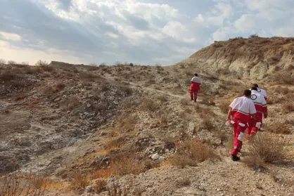 مشاهده لاشه هواپیمای آموزشی سانحه دیده در سفیدارک ساوجبلاغ