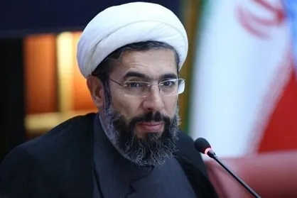 حجت الاسلام رستمی: آمار بالایی از حضور دانشجویان در فضای اربعین داریم/ برخی به صورت خودجوش یا خانوادگی مشرف می&zwnj;شوند + فیلم