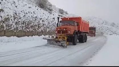 برف&zwnj;روبی بیش از ۲ هزار و۶۰۰ کیلومتر از محور&zwnj;های مواصلاتی استان سمنان در پی بارش&zwnj;ها درشب گذشته