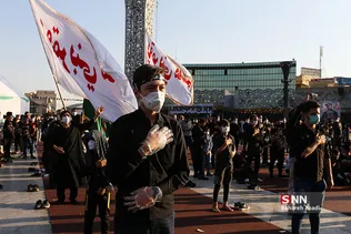 مراسم خیمه سوزان عاشورا در میدان امام حسین (ع)