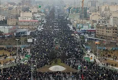 برپایی غرفه آستان حضرت عبدالعظیم (ع) در راهپیمایی ۲۲ بهمن