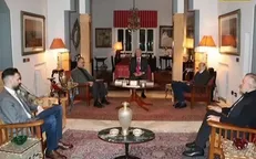 دیدار ولید جنبلاط با هیأت حزب‌الله و تأکید بر لزوم انتخاب رئیس جمهور