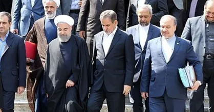 دیده&zwnj;بان شفافیت از رئیس جمهور خواست تیم اقتصادی دولت را تغییر دهد