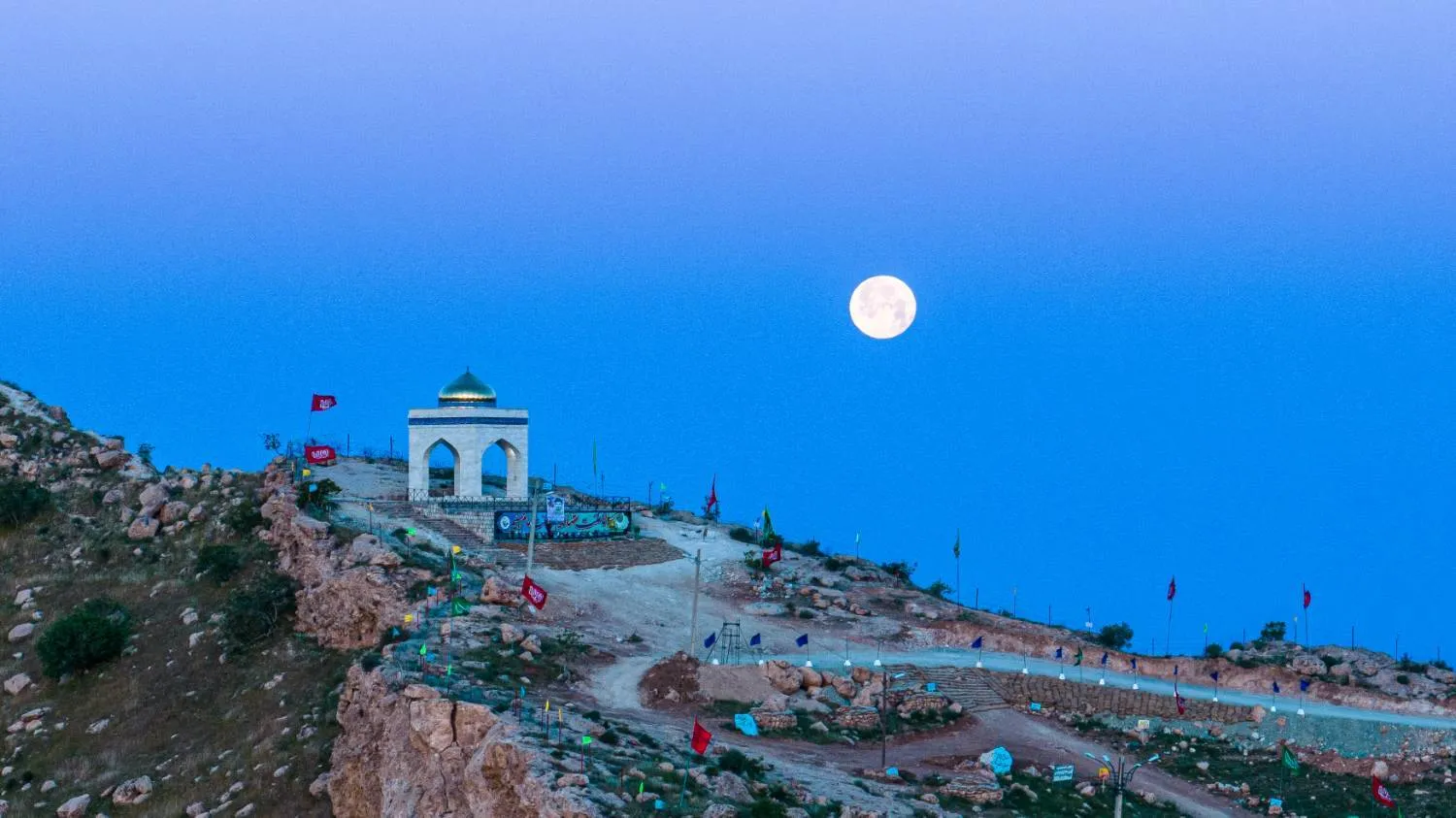 تصاویر یادمان‌های دفاع مقدس غرب و شمال‌غرب کشور