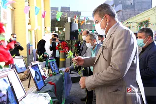نواختن گلبانگ انقلاب
