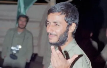شهید همت: ما را از جنگ نترسانید، هزار تابوت آماده کرده&zwnj;ایم!