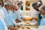ضیافت افطاری در حرم حضرت معصومه(س)