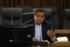 همتی: منابع ایران در عراق بیش از ۵ میلیارد دلار است