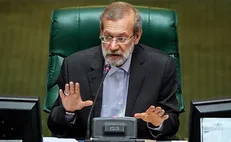 اعتراض به پیامک توهین‌آمیز برای نمایندگان مجلس/ لاریجانی: وزارت اطلاعات پیگیری کند