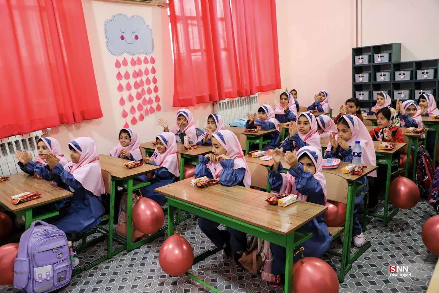 زنگ آغاز سال تحصیلی در بیجار گروس کردستان با اهتزاز پرچم جمهوری اسلامی ایران +فیلم