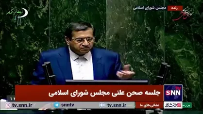 همتی: آقای زنگنه! وقتی من مسئول تبلیغات جنگ شدم شما 4 سال تان بود!