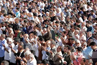 اقامه نماز عید سعید فطر در حرم مطهر رضوی