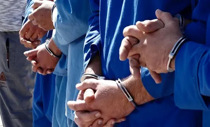 سارقان زورگیر در دام پلیس/ کشف ۱۰ فقره سرقت از نوجوانان