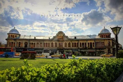 ۲۱ هنرمند خواستار حفاظت از محوطه میدان امام (ره) همدان شدند